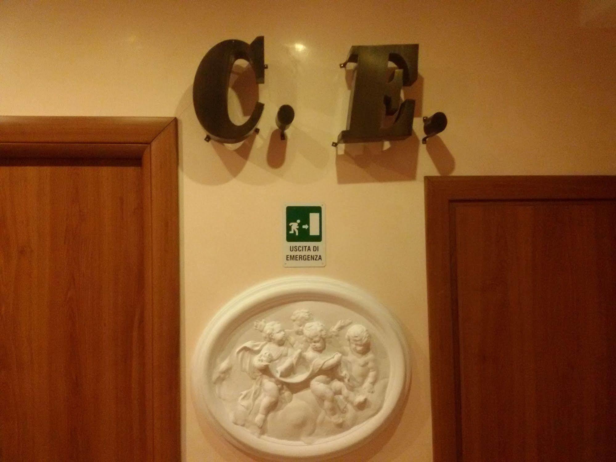 Citta Eterna Guest House Roma Eksteriør bilde